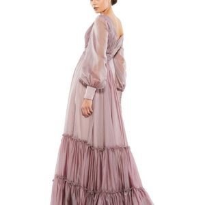 MacDuggal Peasant Skirt V-Neck long s
sleeves imperial waist formal gown Dress
